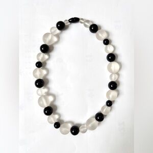 Vintage acrylic frosted white and black round beads choker necklace